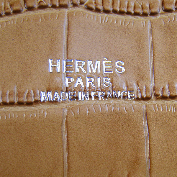 Replica Hermes Jypsiere 34 Togo Crocodile Leather Messenger Bag Light Coffee H2804 - 1:1 Copy - Click Image to Close